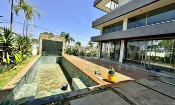 Imagem 2: Espetacular casa nova em 3 pavimentos no condomínio de alto padrão Reserva do Vale em Uber