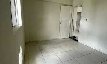 Imagem 7: Vendo Apto no Cond. Floresta Tropical, c/ 2 quartos, banheiro social, sala de estar/jantar