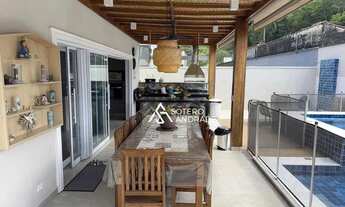 Imagem 3: Casa de alto padrão dentro do Condomínio Costa Nova na praia Massaguaçu