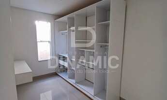 Imagem 2: Casa Semi-nova com Área Gourmet à Venda no Residencial Santa Fé