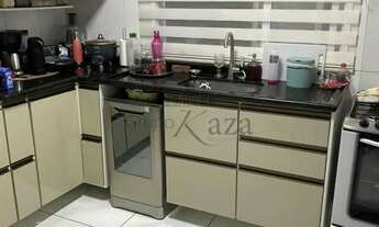 Imagem 4: Casa Sobrado - Jacareí - Villa Branca - 3 Dormitórios - 150m² - Aceita Permuta