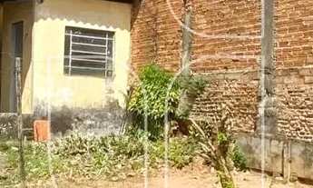 Imagem 4: Casa bem localizada com amplo terreno de 8x29 metros