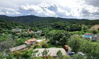 Imagem 4: O Paraíso em Ravena: Sítio de 1.041m² com Asfalto na Frente e Vista para a Serra da Piedad