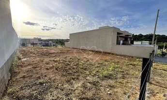 Imagem 3: Terreno Amplo à Venda no Parque dos Anjos Localização Privilegiada