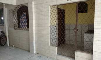 Imagem: ALUGA-SE KITNET NA GLORIA