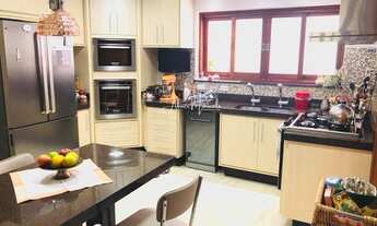 Imagem 6: Sobrado A/C 390 m2 05 Dormitório 04 Suítes com Edícula e Piscina em Condomínio Fechado Jar