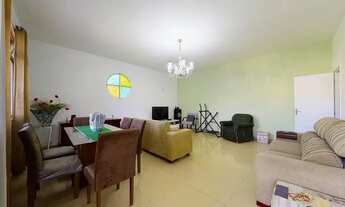 Imagem 2: Excelente residência com 3 quartos em terreno de 350m²