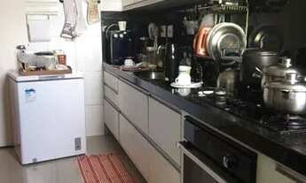 Imagem 2: More na quadra do mas na Praia de Itaparica