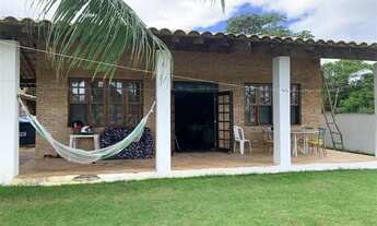 Imagem: Barra do Jacuípe é uma praia localizada