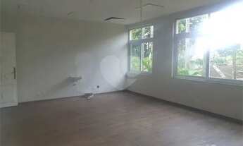 Imagem 2: Prédio comercial com 2.435m AC e 5.080m AT