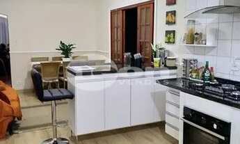 Imagem 5: SANTO ANDRé - Casa Padrão - Jardim Las Vegas