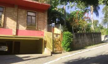 Imagem: Lindo sobrado de alto padrao no entre serras