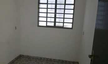 Imagem 4: Aluga-se 2quartos,sala,cozinha, banheiro, lavanderia valor R$750,00