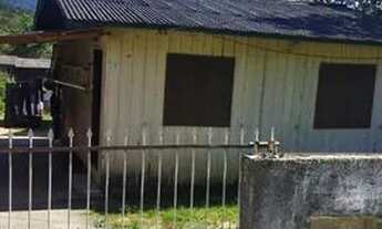 Imagem 5: Excelente Terreno com 384m2 e 2 casas de Madeira