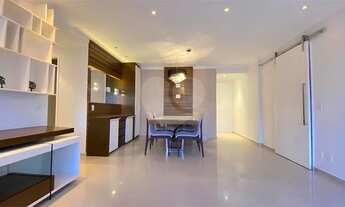 Imagem 2: Apartamento reformado com 2 dormitórios, 2 vagas, na Vila Nova Conceição