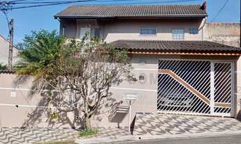 Imagem 2: Sobrado para venda possui 189 metros quadrados com 3 quartos