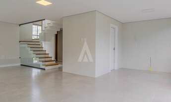 Imagem 6: Lindo sobrado no condomínio Quinte Essence com 1 suíte master mais 2 suítes à venda no bai