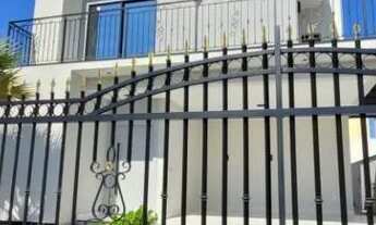 Imagem: A casa de alto padrão em Tijucas, Santa