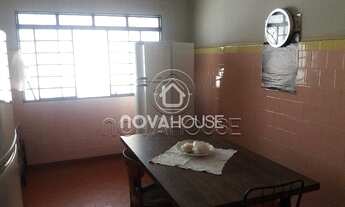 Imagem 5: SOBRADO COM CÔMODOS AMPLOS E BASTANTE SOBRA DE TERRENO