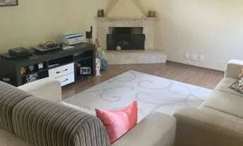 Imagem 3: Charmosa casa de condomínio