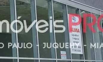 Imagem: Loja totalmente revestida em vidro