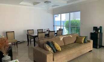 Imagem 5: Imóvel para aluguel possui 327 metros quadrados com 4 quartos