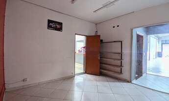 Imagem 6: Salão Comercial à Venda em Indaiatuba-SP, Bairro Jardim Kioto I: 3 Salas, 1 Banheiro, 4 Va