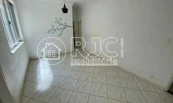 Imagem 2: Imóvel para venda com 60 metros quadrados com 2 quartos em Grajaú - Rio de Janeiro - RJ