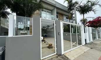 Imagem: Casa geminada com 4 quartos no Campeche