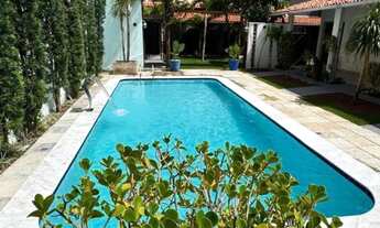 Imagem 3: CASA de ALTO PADRÃO com 550m² em Capim Macio - LL