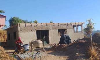 Imagem 6: Vendo casa em fase final de acabamentos,111 metros construídos , Lote com 360 metros!!!