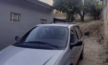 Imagem: Terreno de 500m2 com pequena casa antiga