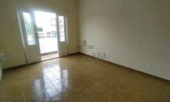 Imagem: Oportunidade - Casa Residencial / Comercial