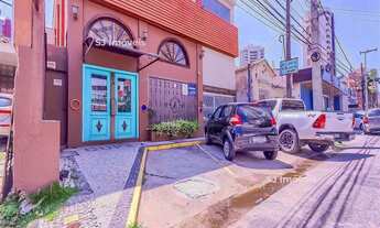 Imagem: Duplex com 2 cozinhas em ponto estratégico