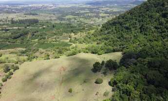 Imagem 2: Propiedadade 5 alqueires á 1 km rodovia Castelo Branco só terra