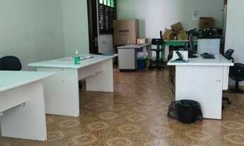 Imagem 4: Casa para venda possui 480 metros a 50 m da Av Epitácio Pessoa