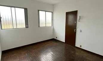 Imagem 2: Apartamento para aluguel possui 60 metros quadrados com 3 quartos em Amazonas - Contagem