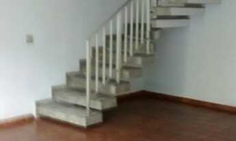 Imagem 7: Casa de vila térrea para aluguel tem 211 metros quadrados com 5 quartos