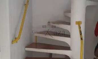 Imagem 2: Jacarei - Casa Padrão - Centro