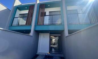 Imagem: Sobrado à venda no bairro Paranaguamirim