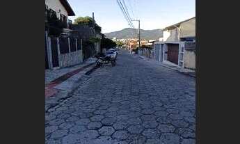 Imagem 4: Na trindade kit mobiliada