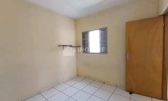 Imagem 4: AP33762L - ALUGA-SE IMÓVEL DE 2 DORMS A POUCOS METROS DA AV. ITAVUVU