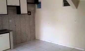 Imagem 2: Alugo Casa 02 quartos suíte no Centro segurança em frente ao Life Centro não cobro caução