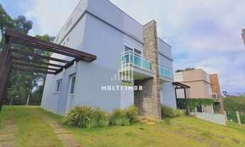 Imagem: Casa em Condomínio de 210m² com piscina