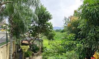 Imagem 4: Casa de condomínio para venda com 176 metros quadrados com 4 quartos