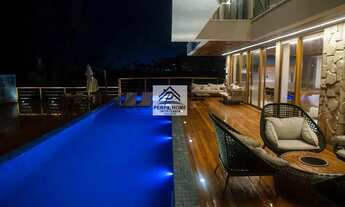 Imagem 3: Casa para Venda em Camaçari, Guarajuba (Monte Gordo), 9 dormitórios, 9 suítes, 4 banheiros