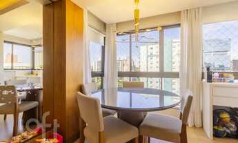 Imagem 2: Apartamento à venda no Três Figueiras, Porto Alegre