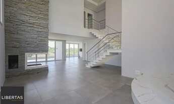 Imagem: Casa em condomínio com 286 m² de área