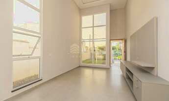 Imagem 6: Casa com 03 suítes e 04 vagas de garagem no Balneário Nereidas - Guaratuba