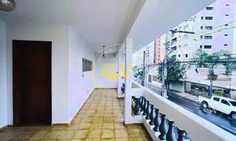 Imagem: Espaçoso Sobrado à Venda no Bairro Redentora